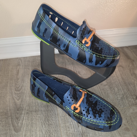 Floafers Stylish Blue Camouflage Men's Water Loafers - Picture 4 of 8